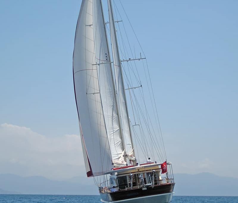 SERENITY 86 - Sailing