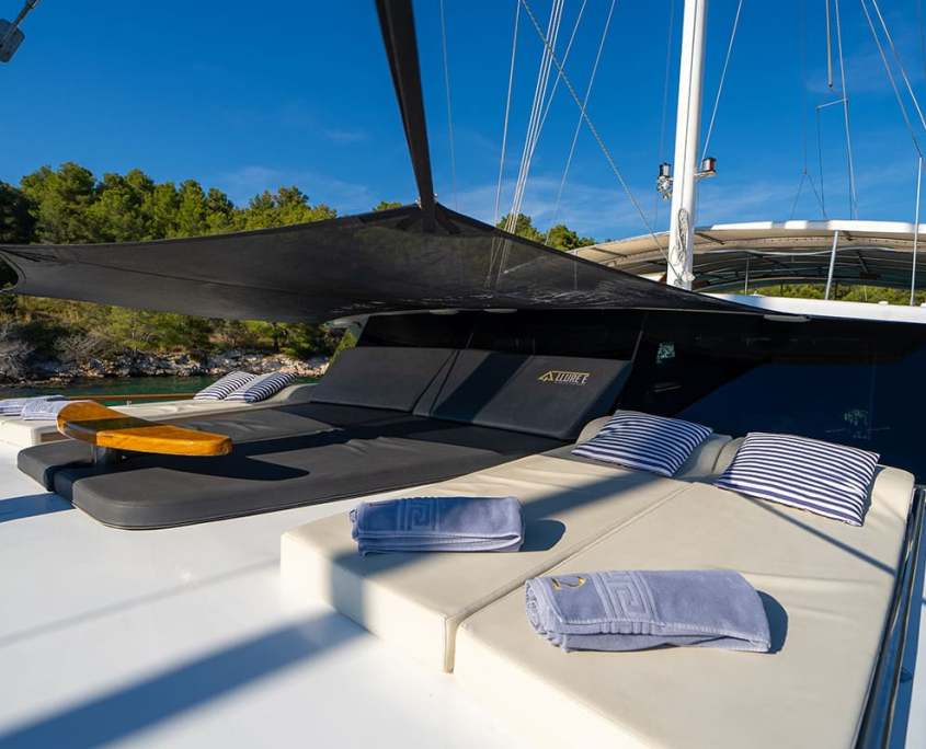 ALLURE Sundeck (2) ALLURE Sundeck (2)