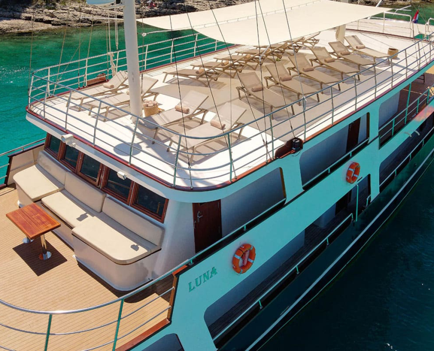 LUNA Sundeck LUNA Sundeck