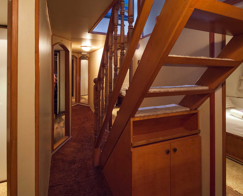 ROMANCA Hallway ROMANCA Hallway