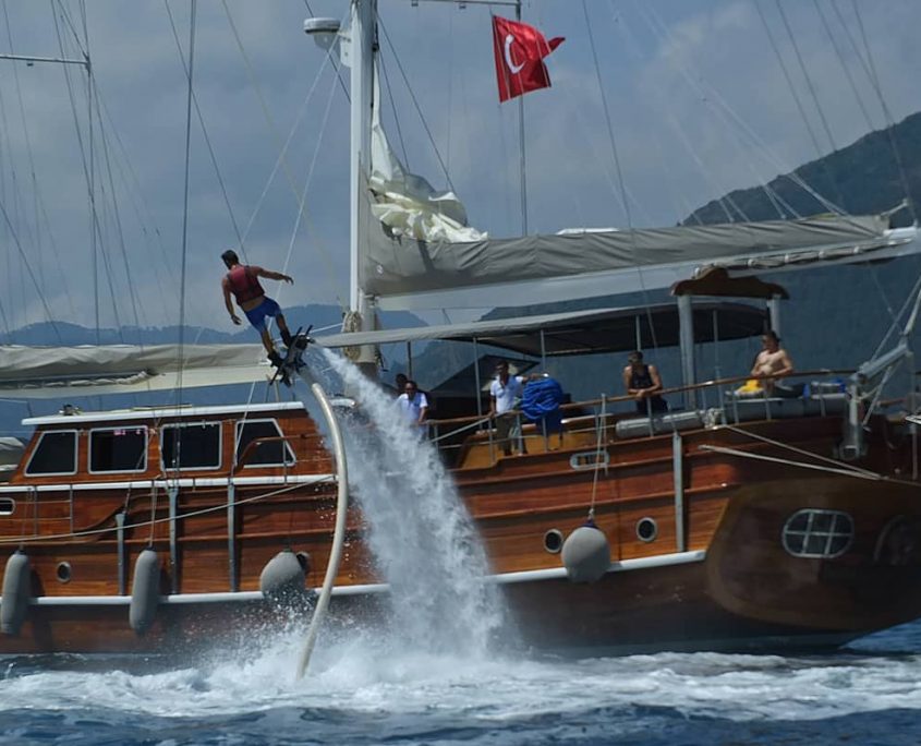 KAPTAN MEHMET BUGRA Flyboarding