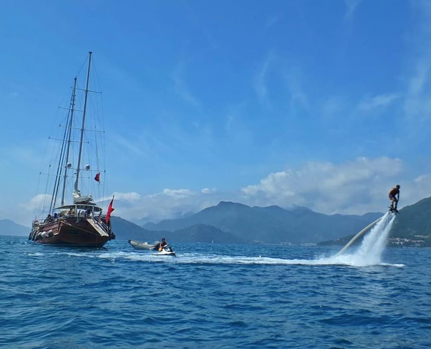 KAPTAN MEHMET BUGRA Flyboarding