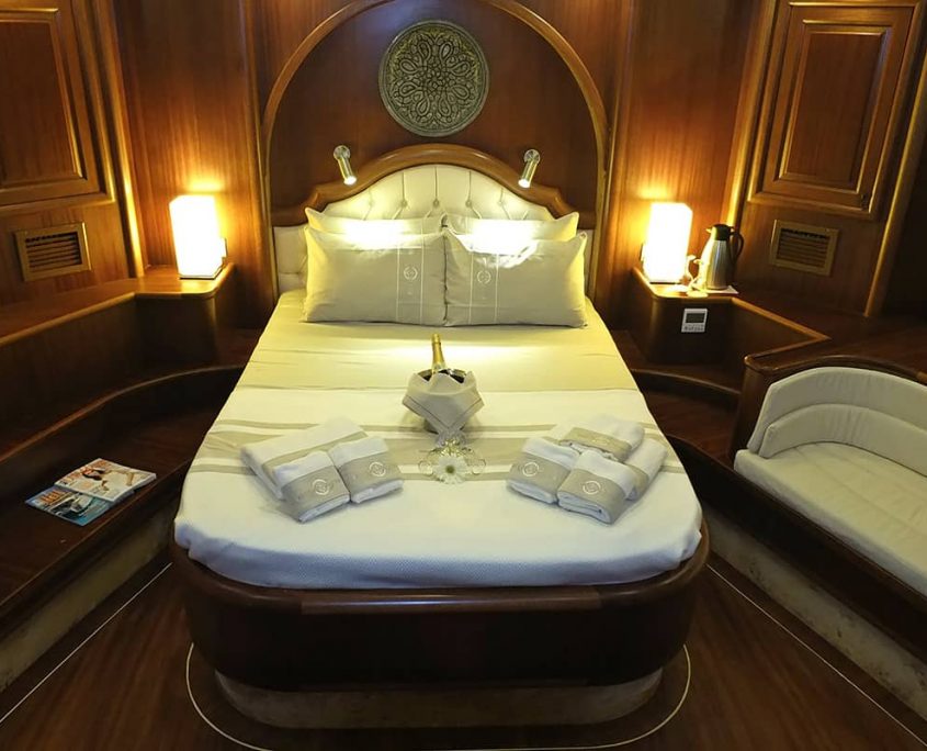 KAPTAN MEHMET BUGRA Master cabin