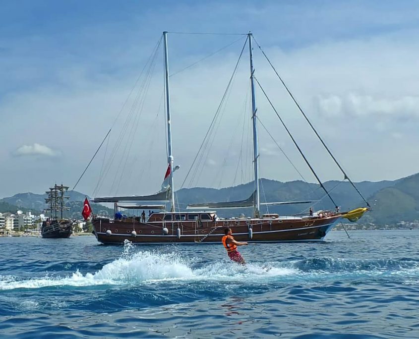 KAPTAN MEHMET BUGRA Water skiing