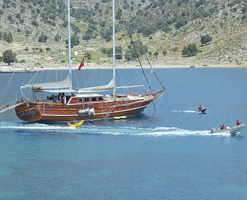 KAPTAN MEHMET BUGRA Watersports