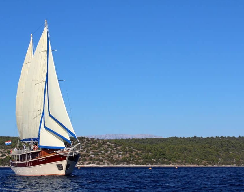 TAJNA MORA Sailing