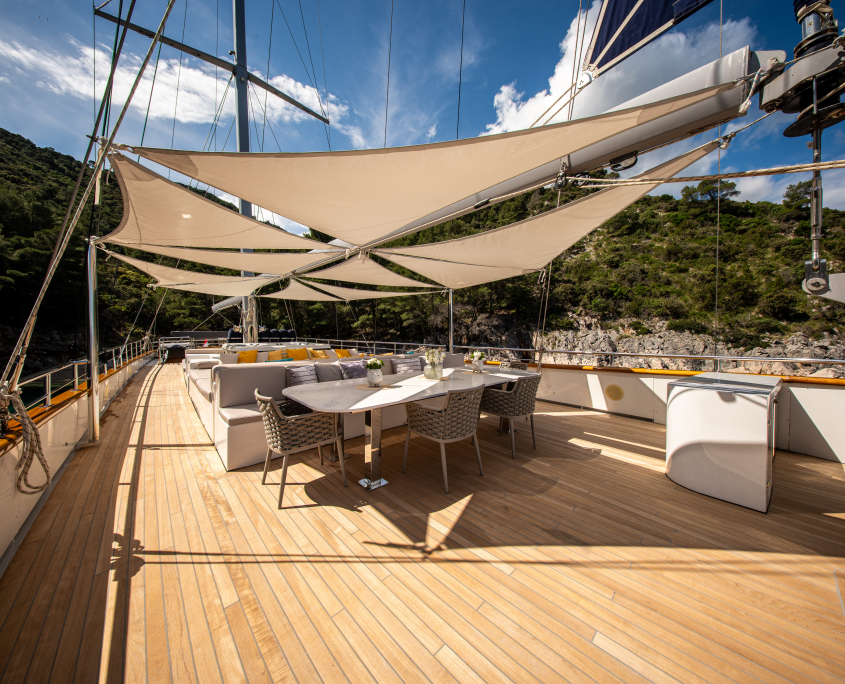 DALMATINO Sun deck