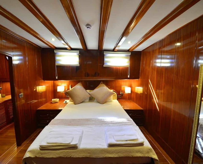 LYCIAN QUEEN Double cabin