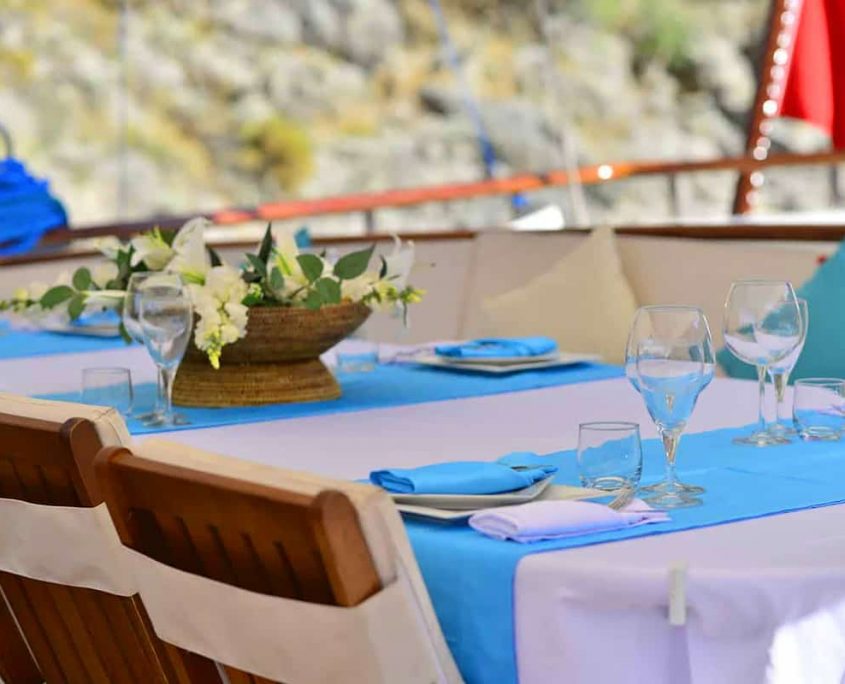 LYCIAN QUEEN Table decoration