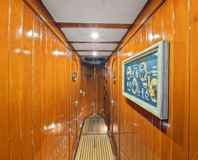 ELEGANZA Hallway ELEGANZA Hallway