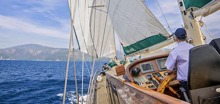 Sailing a gulet