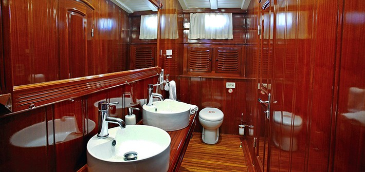 KAYA GUNERI PLUS Bathroom