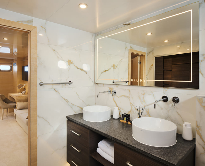 LOVE STORY Bathroom (3)