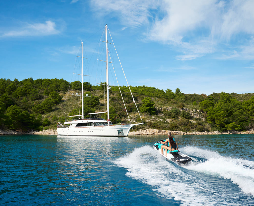LOVE STORY Jet ski (3)