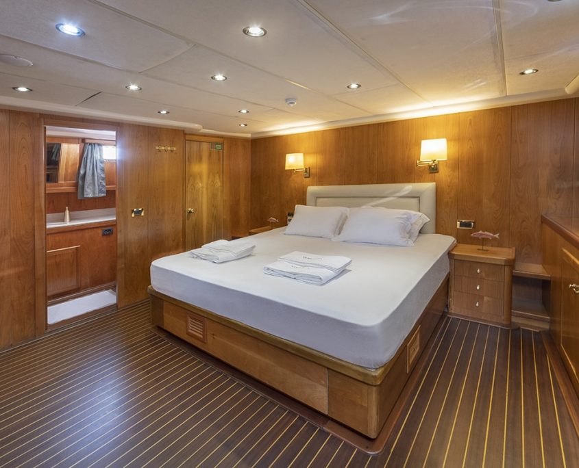 QUEEN OF SEA Double cabin