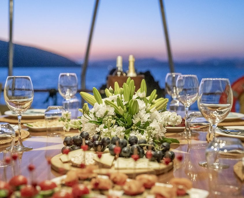 QUEEN OF SEA Table decoration