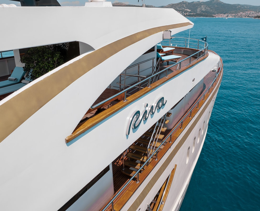 RIVA Side deck