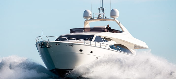 The Ultimate Guide to Boat Chartering - Featured image