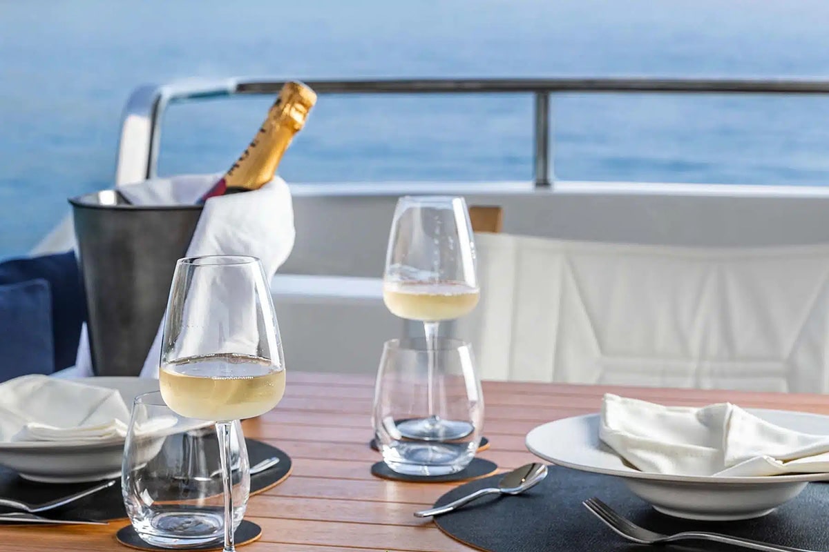 BENEFITS OF EXCLUSIVE BOAT CHARTERS FOR EVENTS