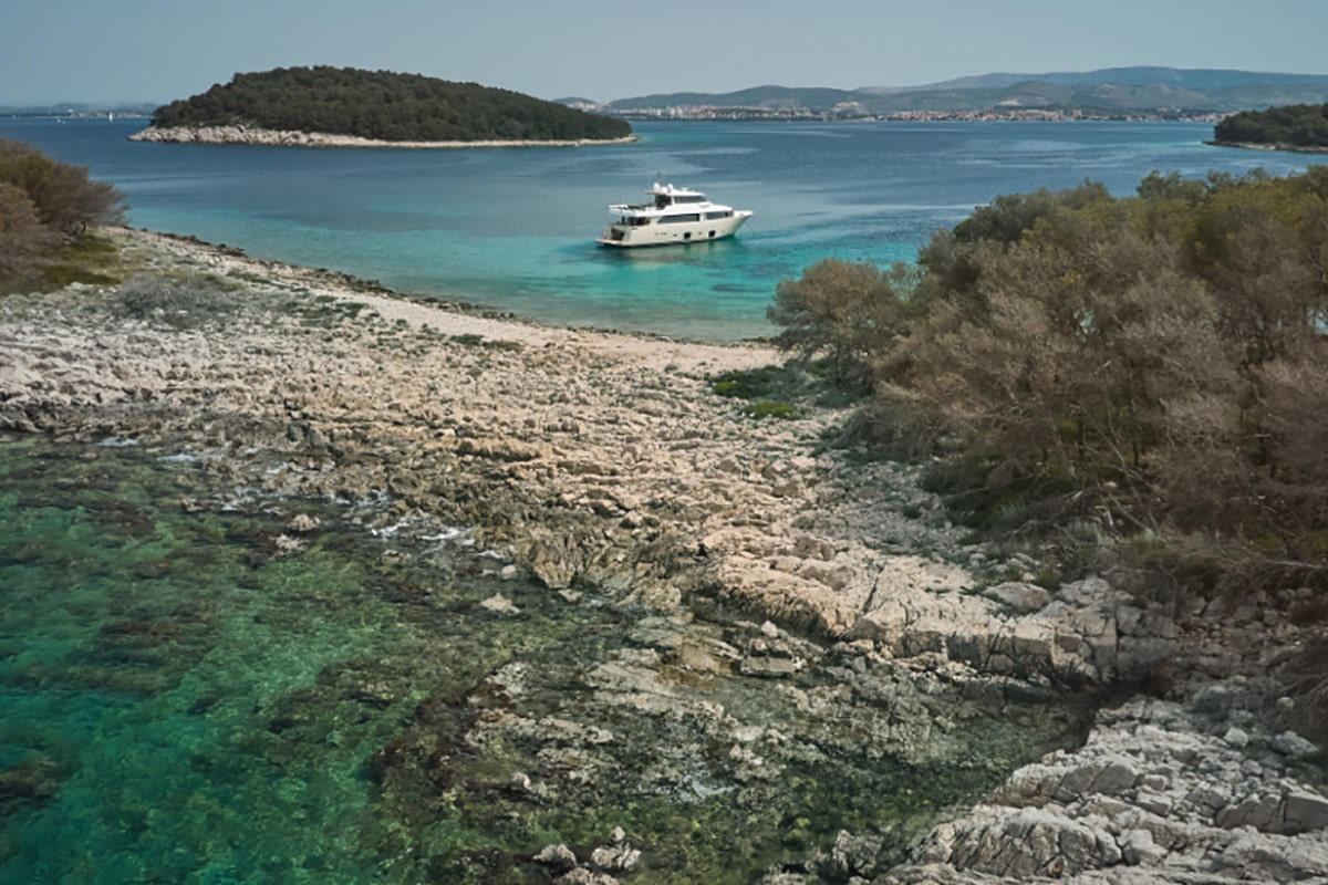 Understanding the yachting season is crucial when planning your Croatian sailing adventure
