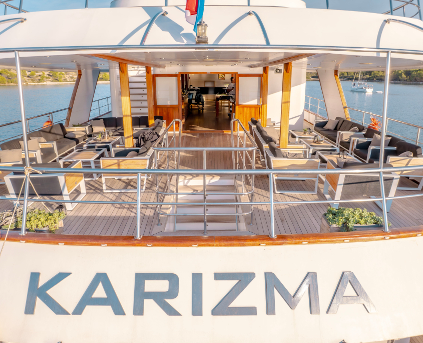 KARIZMA Lounge area - Upper deck KARIZMA Lounge area - Upper deck