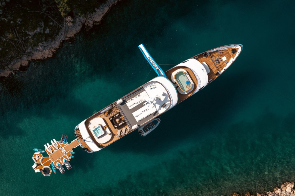 Motoryacht Freedom
